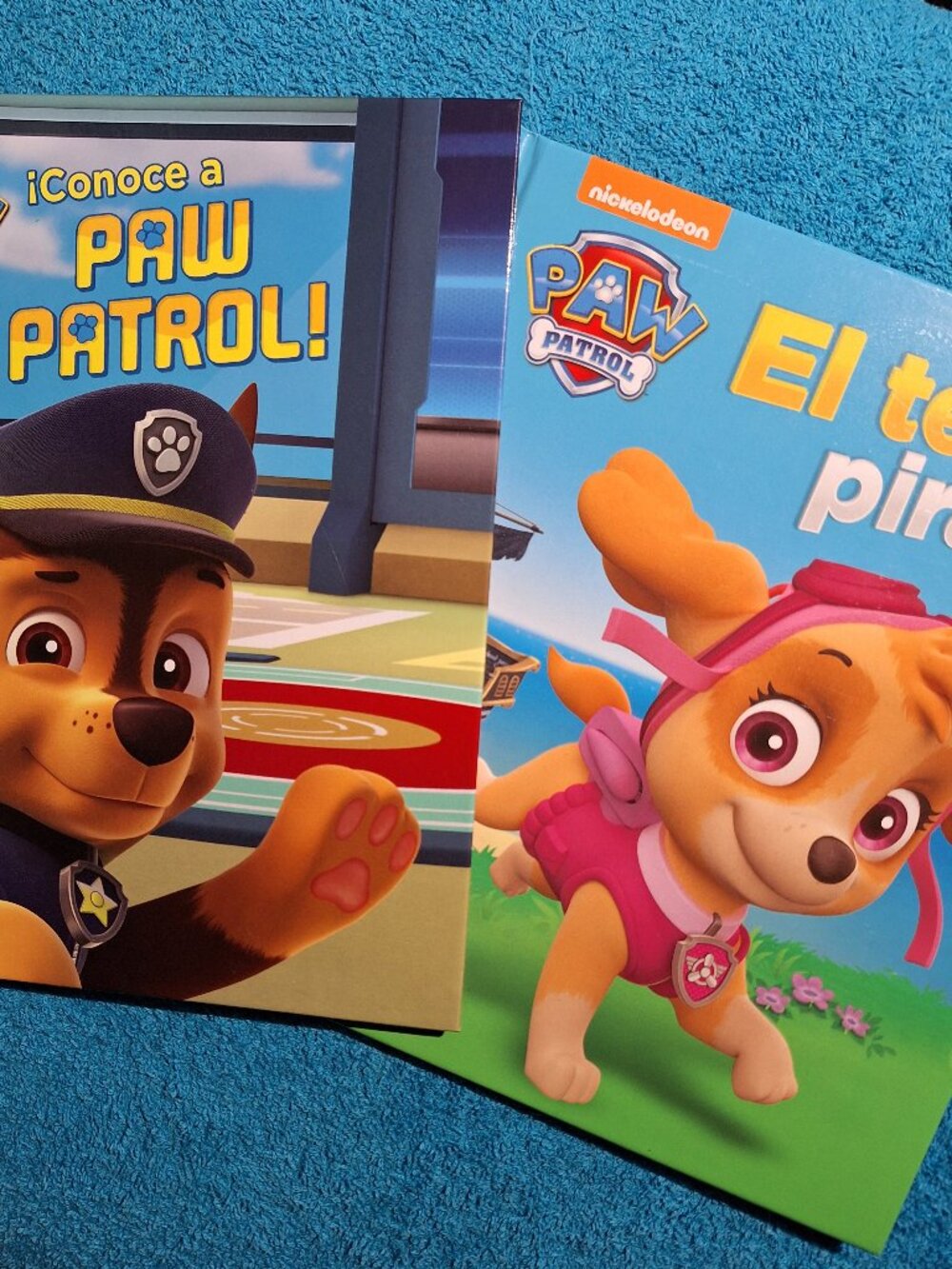 2 Spanish Paw Patrol Books